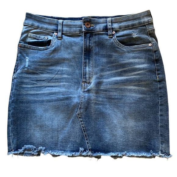 Kendall + Kylie Denim Mini Skirt - Picture 3 of 7